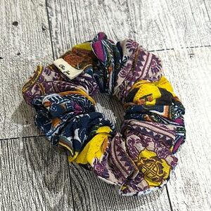 Chic Jem Colorful Patterned Scrunchie